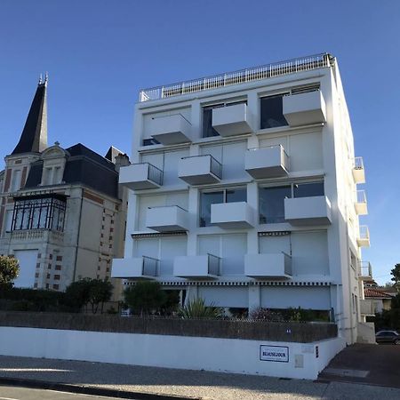 Royan - Vue Mer Pour Cet Appartement Face A La Plage - Grande Conche Buitenkant foto