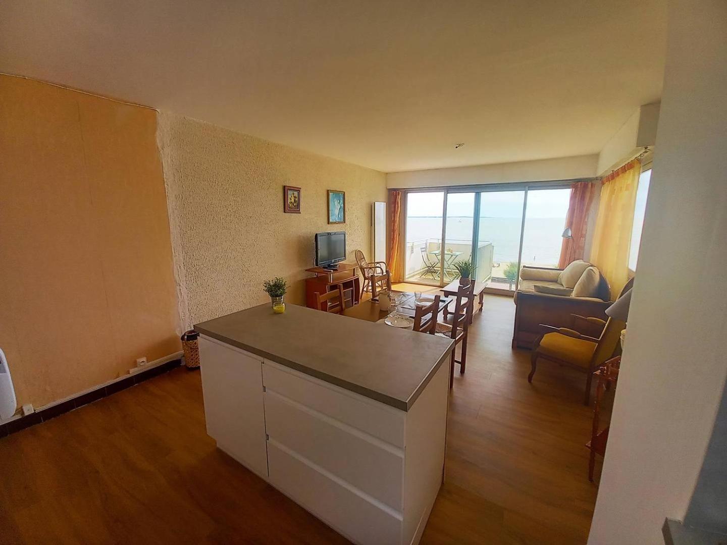 Royan - Vue Mer Pour Cet Appartement Face A La Plage - Grande Conche Buitenkant foto